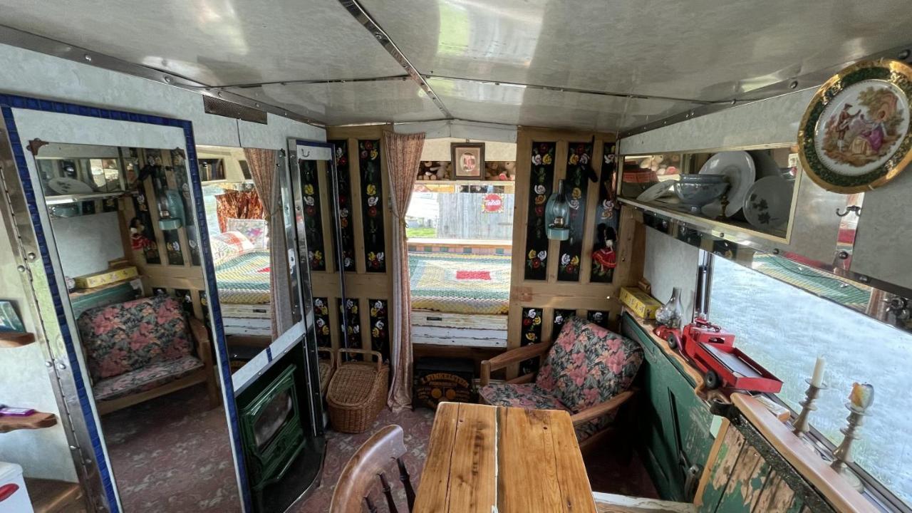 2 X Double Bed Glamping Wagon At Dalby Forest Scarborough Bagian luar foto